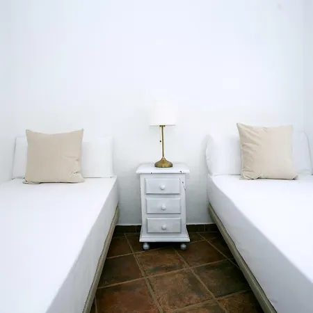 Spanish Style & Center *